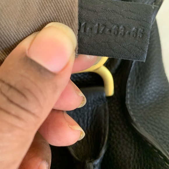 CHLOE Marcie Medium Black Textured Leader Shoulder Bag - Picture 7 of 16